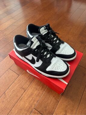 Men’s Panda Black/White Nike Dunk Low Size 11
